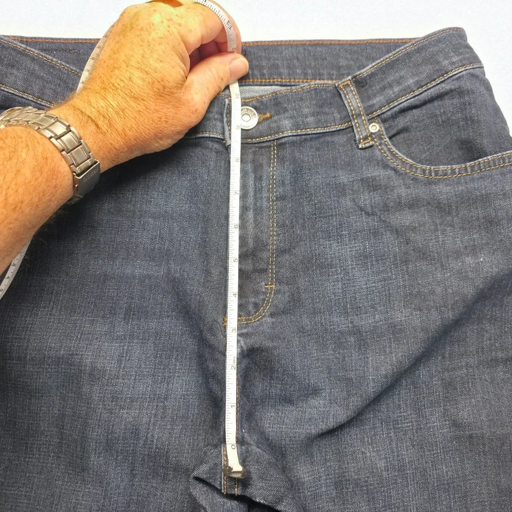 Lee Women's Relaxed Fit Straight Leg Denim Blue Jeans Size 12 Medium (30X31)